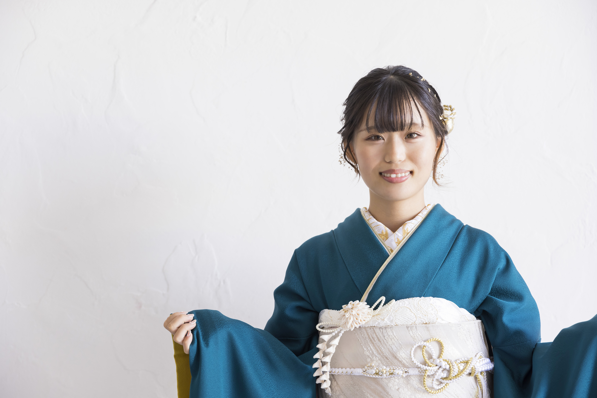 振袖の牡丹柄の意味とは？成人式で映える色別コーデと似合う選び方を解説