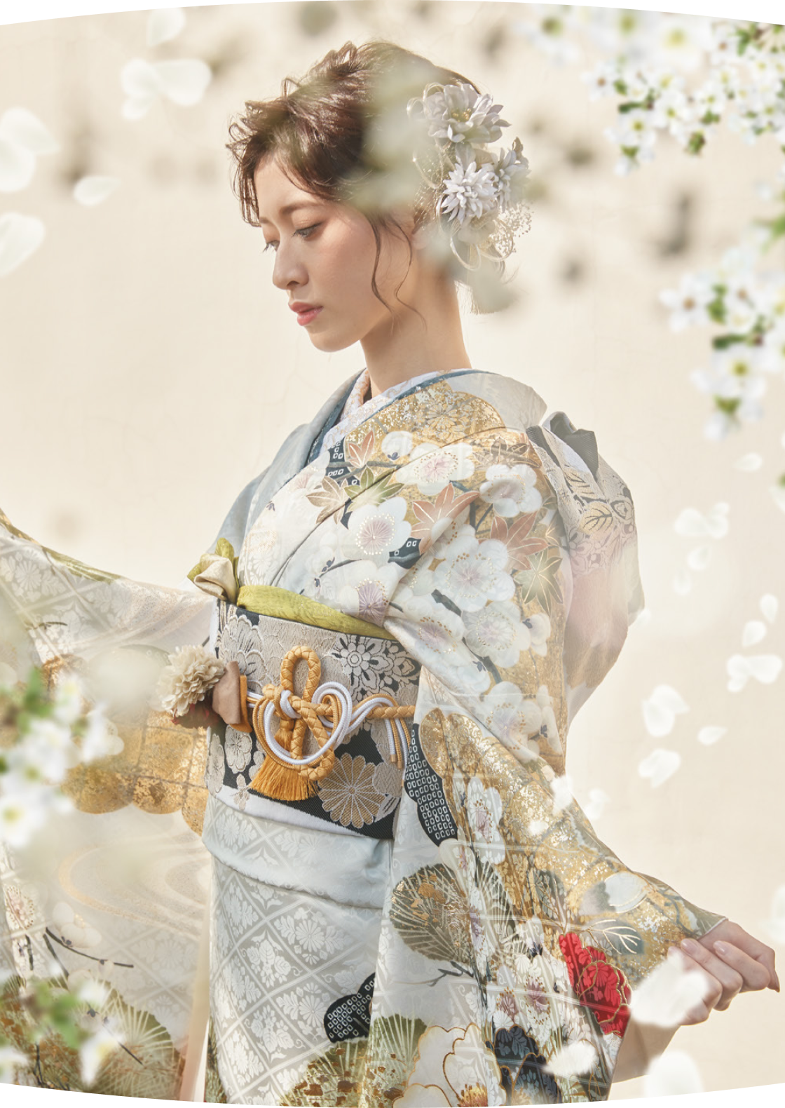 Ondine 振袖 黒と白の花柄